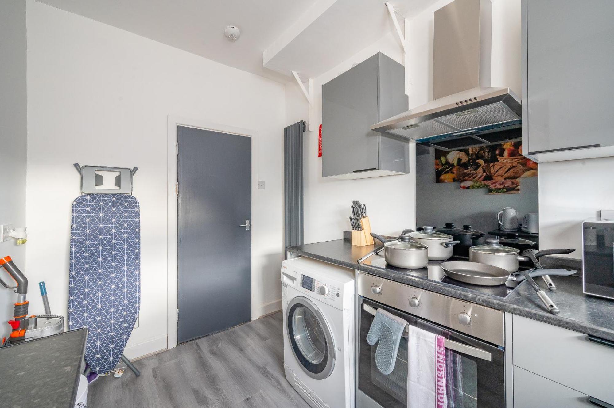 *ra246* For Your Relaxed & Cosy + Free Parking + Free Fast Wifi * Habitación en casa particular *