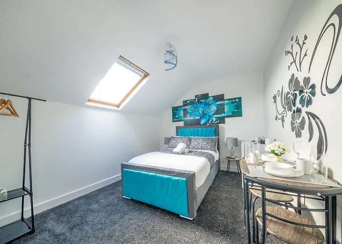*Ra246* For Your Most Relaxed & Cosy Stay + Free Parking + Free Fast Wifi *