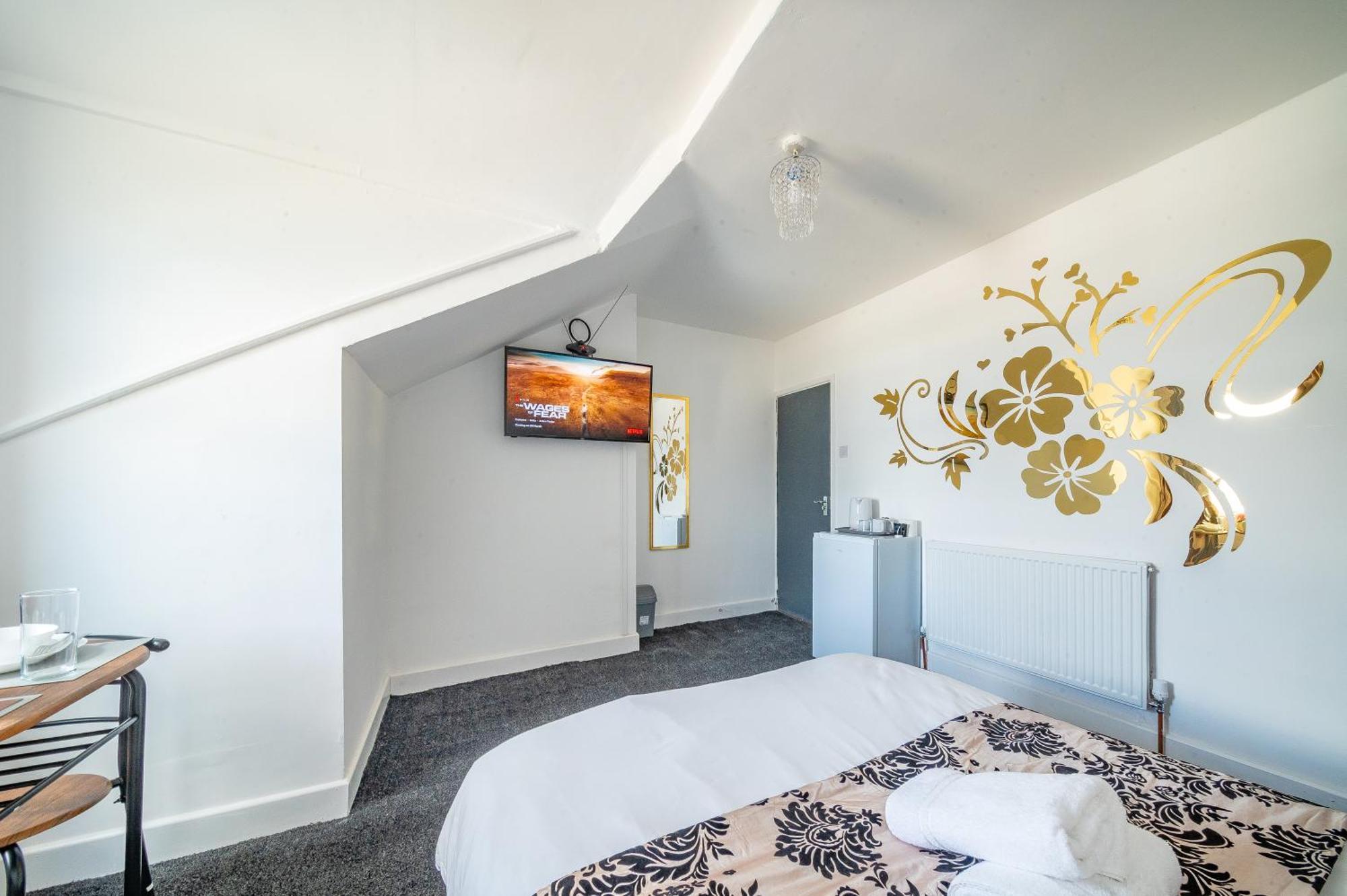 Homestay *ra246* For Your Relaxed & Cosy + Free Parking + Free Fast Wifi * Leeds (West Yorkshire)