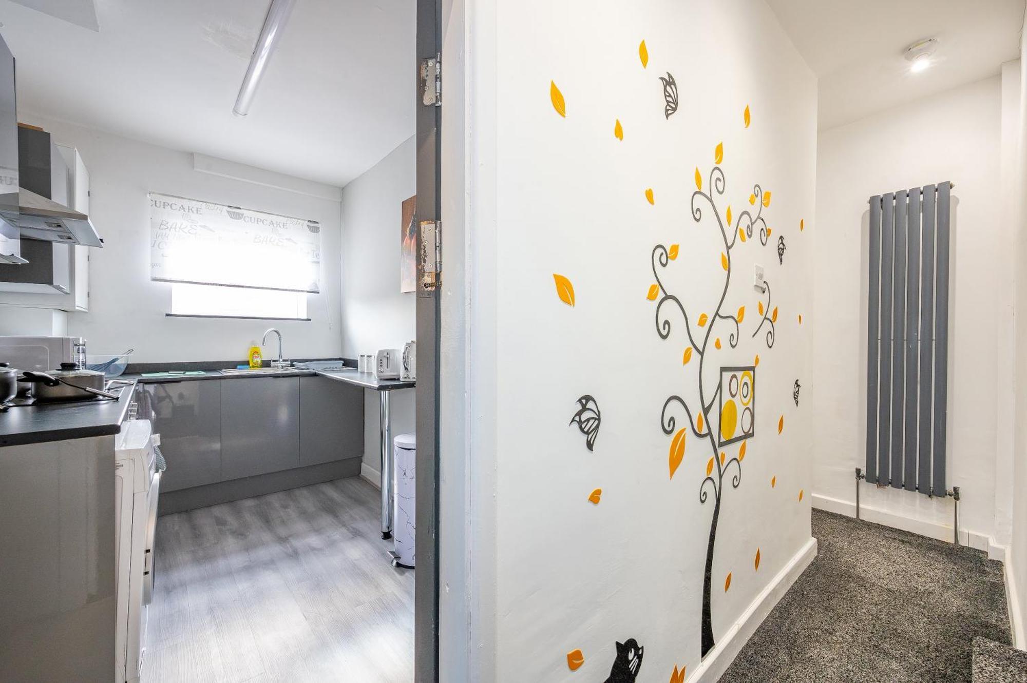 Homestay *ra246* For Your Relaxed & Cosy + Free Parking + Free Fast Wifi *
